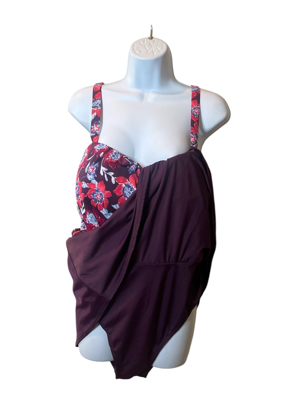 Floral Layered Camisole Top in Burgundy Red - Picture 2 of 3